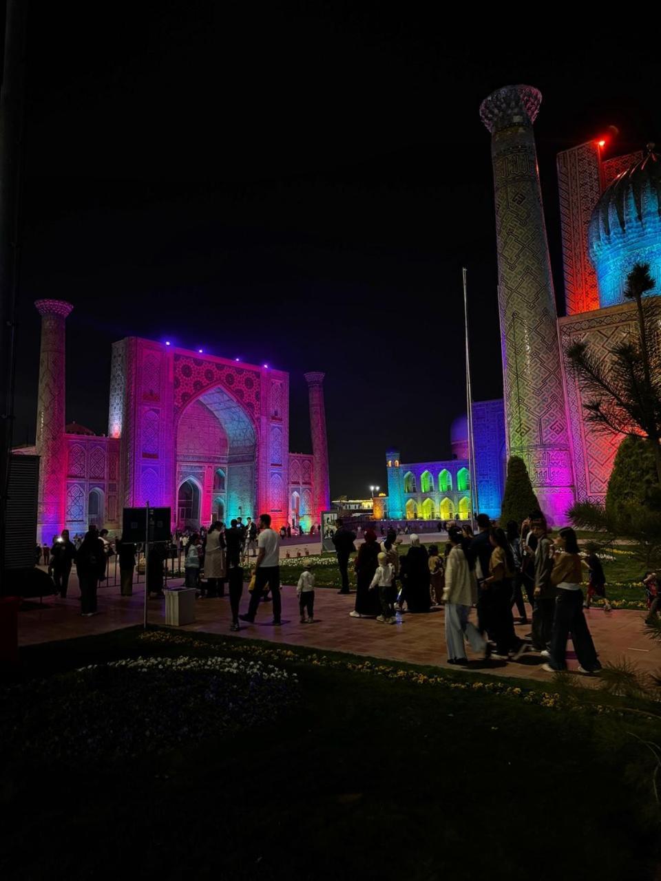 Registan Palace Samarkand Eksteriør bilde